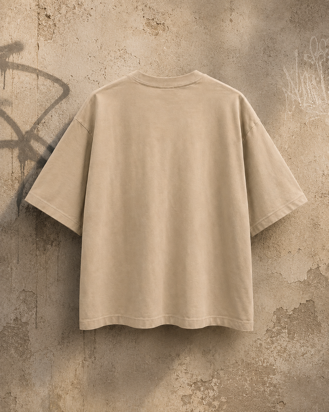 Unisex & Oversized Graphic Tee - Mona Lisa